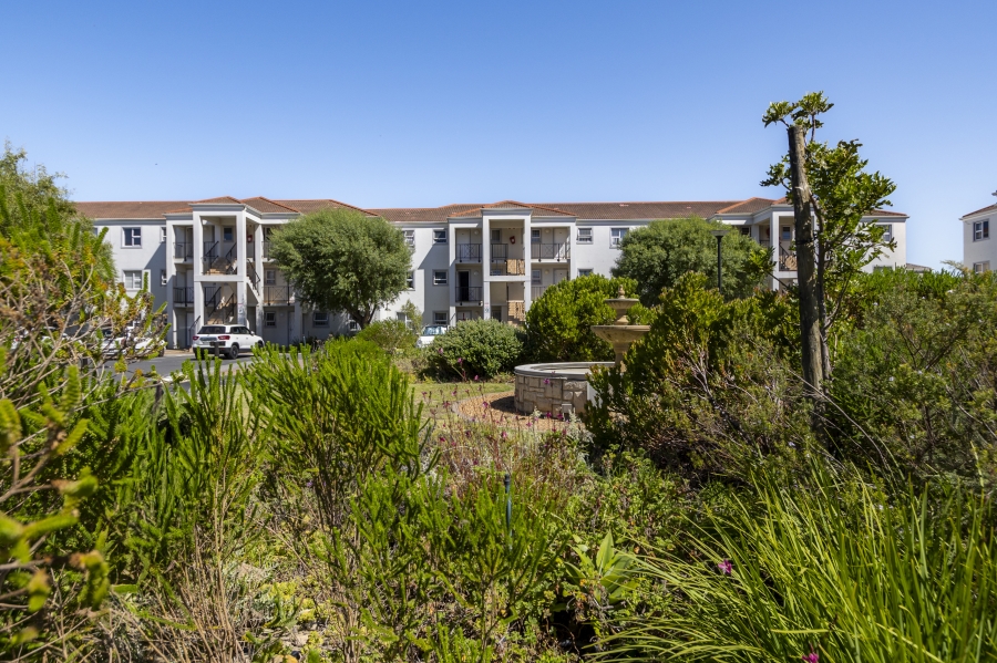 To Let 2 Bedroom Property for Rent in Heritage Park Western Cape